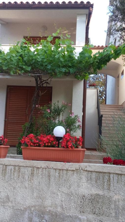 Stinjan-Studio Apartment Petric Pula Exterior foto